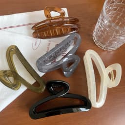1pc Jelly colored injection molded clip for women's new high-end style, large plate hair clip, shark clip hair clip