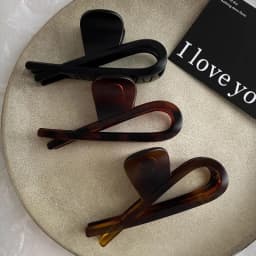 Simple Large Crab Hair Claw Clips Women Girls Matte Tortoiseshell Bow Ponytail Hair Clamps Barrettes Hairpins Hair Accessories