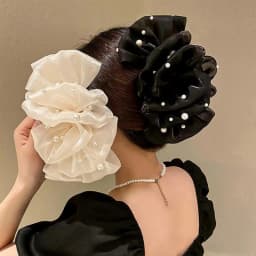 Elegant Temperament Pearl Big Bubble Hair Clip for Woman Shark Clip Fashion Girls Back Head Hair Clamp