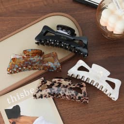 French Sweet Fashion Oversized Butterfly Hollow Acetate Grab Shark hair Clip Is Suitable For Girls Hair Accessories
