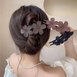 New Hair Clips Accessories Elegant Fashion Frosted Butterfly Flower Barrettes Women Simplicity Hairpins Simple Duckbill Headwear