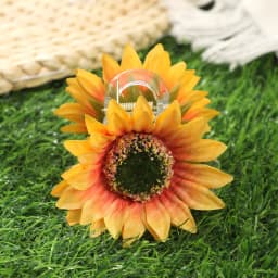 AWAYTR Sweet Flower Hair Clips Fun Sunflower Stripe Hair Claw Hairpin for Women Floral Claws Fashion Girl Hair Accessories Gift