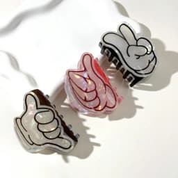 1pc Women's New Simple Casual Acrylic Gesture Hair Clip, Elegant Shark Shaped Ponytail Clip, Minimalist & Unique Hair Accessory