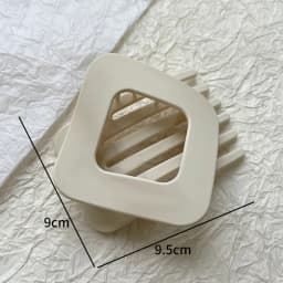 Matte Large Women Hair Claws Clamp Duckbill Hair Clips Crab Hairpins Girls Barrettes Ponytail Styling Tools Hair Accessories