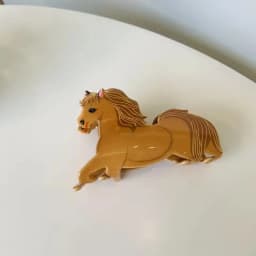 Brand New maple leaf acrylic farm hairpin squirrel hairpin grab clip alpaca hairpin back head tree animal shark clip 2025