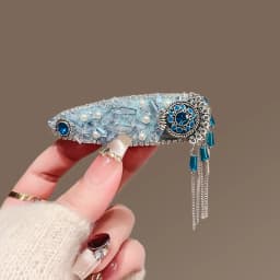 1Pc Blue Crystal Bangs Side Hair Clip Elegant Pearls Fringe Barrette with Dangling Tassel Boho Hair Accessories for Women Girls