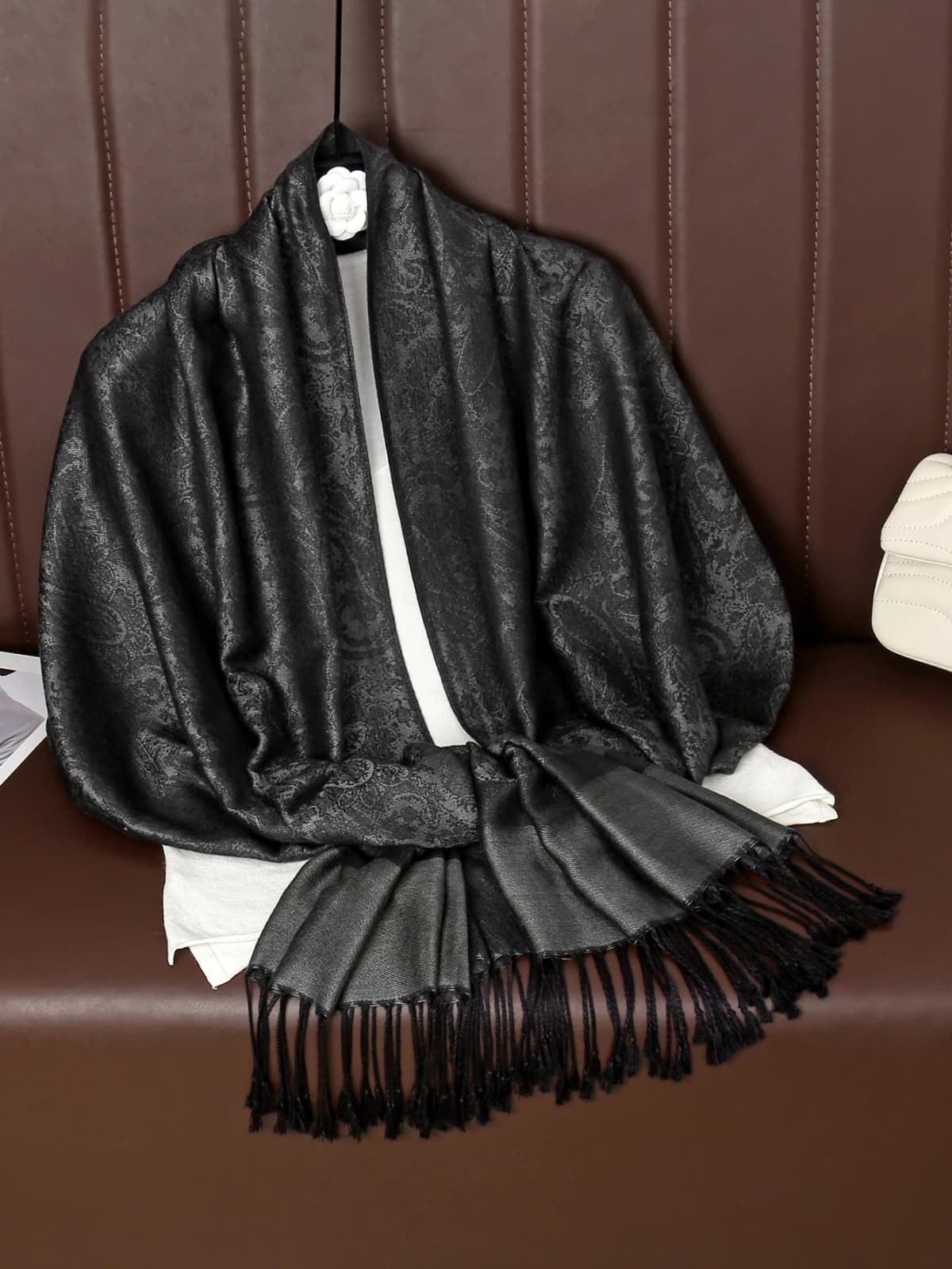 Retro Versatile Pashmina Scarf with Peacock Flower Embroidery Casual Fashion Soft Tassel Design for Daily Outerwear Decoration