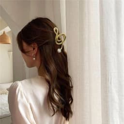1PC Treble Clef Hair Clips with Pearls, Metal Music Note Hair Accessories, Fashionable Hair Claws for Women's Chic Looks
