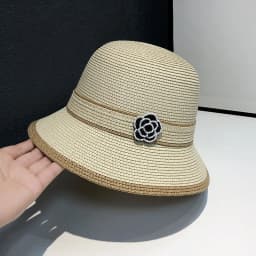Women's New Spring Summer Straw Camellia Bucket Hat Sunscreen Hat Elegant Floral Elegant Straw Travel Beach Panama Cap