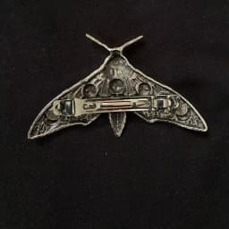 Creative, niche and Retro Insect Hair Clips, Moths on the Back of the Head, Spring Clips, Top Clips, Girls' Accessories