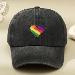 Retro style rainbow heart-shaped printed baseball cap with sun shading and antique design adjustable