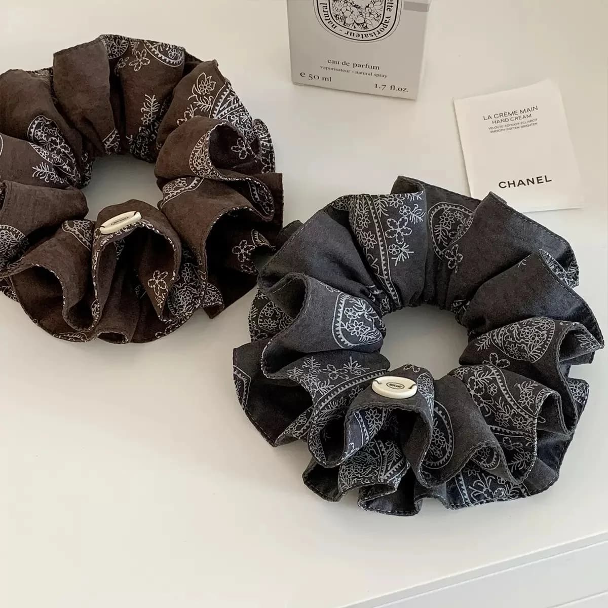 Korean Retro Cashew Flower Double-Layered Large Intestine Hair Tie, High-End and Versatile Hair Rope for Low Ponytail Hair Style
