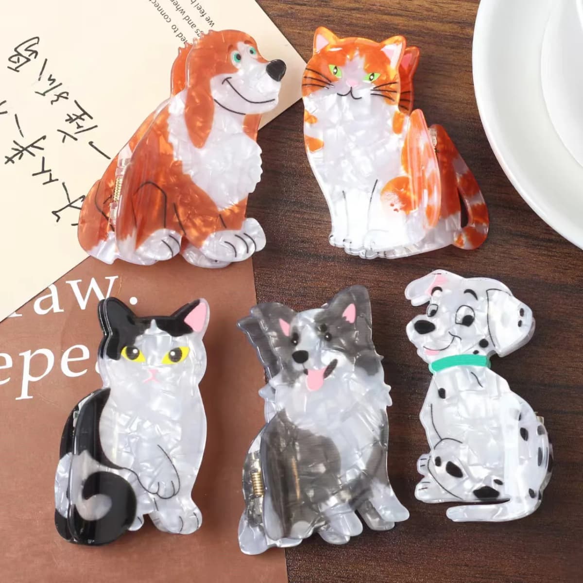 1PC Sweet Cartoon Cute Pet Claw Clip Series for Cats and Dogs, Shark Clip for Hairstyles, Girl Cartoon Hairpin Headwear.
