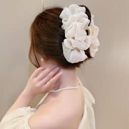 Trendy Gauze Hair Claw Korean Style Diamond Bow Shark Gripper For Women Elegant Gentle Hair Clip Girls Trendy Hair Accessories