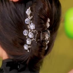 Exquisite and High-End Rose Flower Large Claw Clip, Minimalist Style Hair Clip, Back of the Head Shark Clip, Hair Accessory for