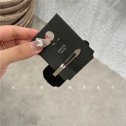 1pc Subtle style elegant bangs clip black minimalist edge clip high-end feeling bb clip water droplet inlaid diamond hair clip