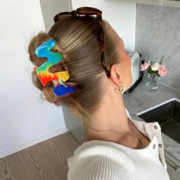 1pc Dopamine Rainbow Grip M-shaped Colorful Fresh Hair Clip with Advanced Hairpin, Shark Clip, Medium Hair Accessories