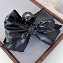 Vintage PU Bow Hair Claw Clips for Women Elegant Bowknot Hairpins Barrettes Hair Accessories Large Size Ponytail Hair Clips Crab