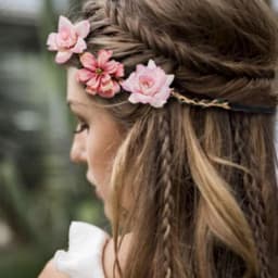 1PC Bride and Bridesmaid Headpiece, Flower Wreath, Hairband, Hair Accessory, Wrist Flower, for Travel, Seaside Vacation