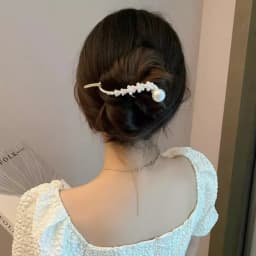 Elegant Glitter Pearl Hair Clip For Women Trendy Twisted Hair Clip Girls Fashion Daily Life Hair Accessory Jewelry Hair Pin