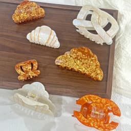 1PC Vintage Croissant Alkaline Water Knot Grab Clip, High-end Large and Small Croissant Hair Clip Back of Head Updo Shark Clip