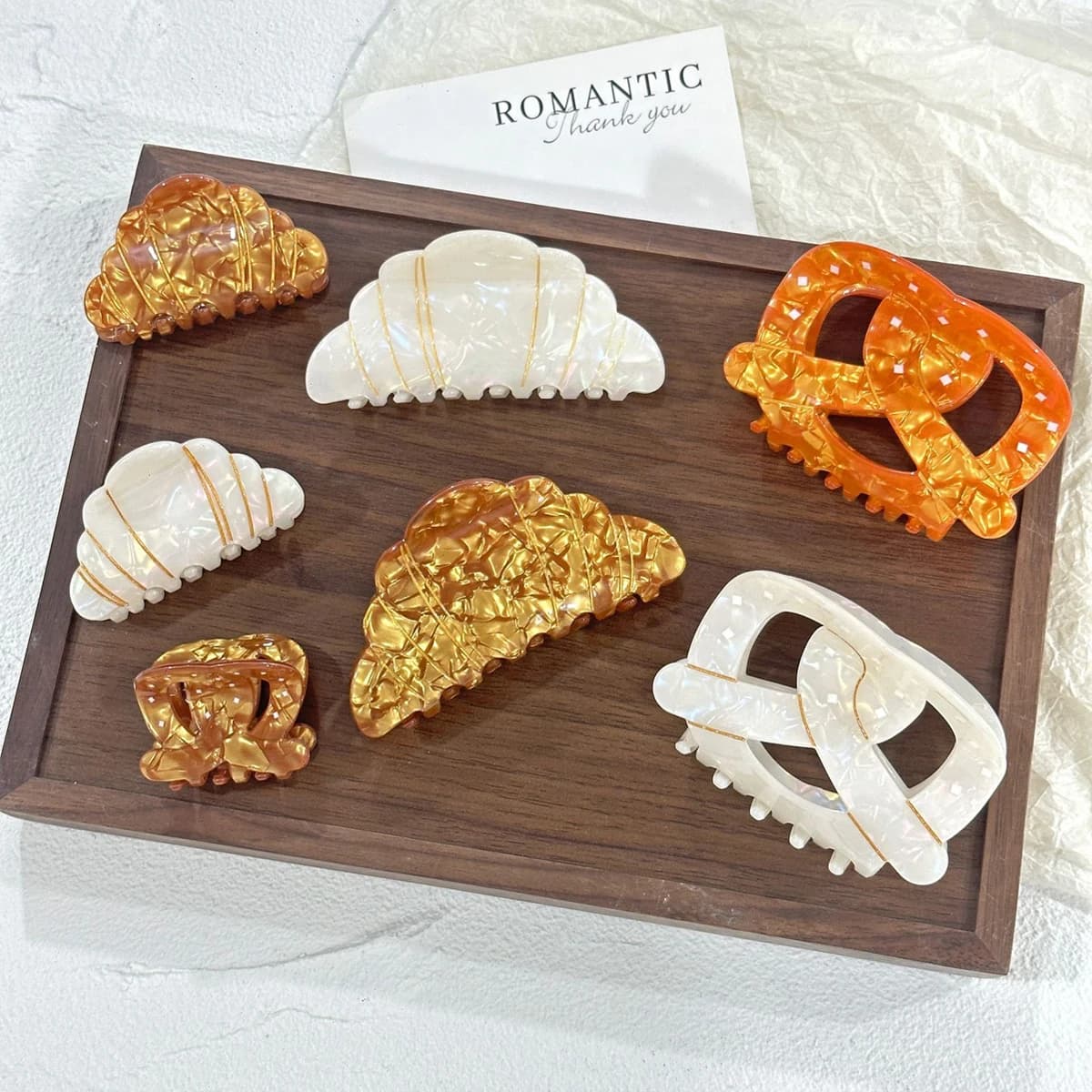 1PC Vintage Croissant Alkaline Water Knot Grab Clip, High-end Large and Small Croissant Hair Clip Back of Head Updo Shark Clip
