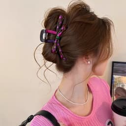 Fashionable Color-Collision Shark Clips, Perfect for Women, Ideal for Thick Hair and Updos, Butterfly Hair Clips, Retro-Inspired