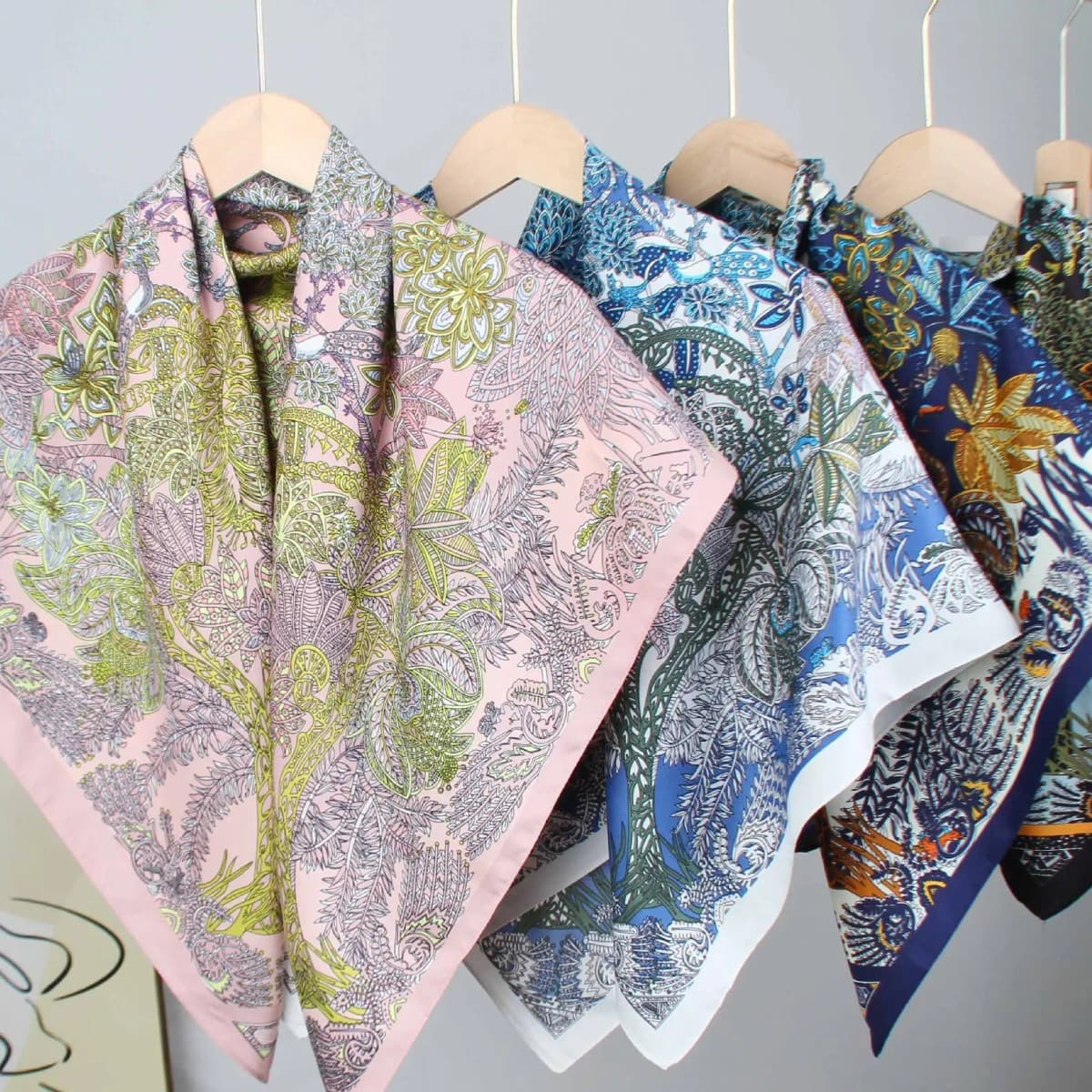 New Design Trendy Luxury Wrap Scarf, Twill Fabric Flower Print 90cm Square Scarf, High-End Silk Scarf for Women Shawl