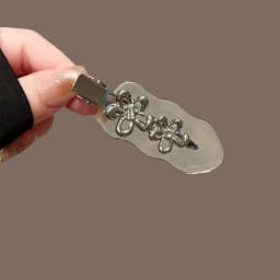 1/2pcs Korean Style Sweet Cool Metal Flower Scar Free Hair Clip Niche Exquisite Daily Outfit Party And Travel Fashion Headwear
