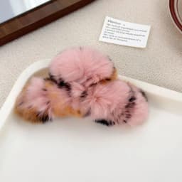 1pc Autumn and winter plush claw clip leopard print rabbit fur shark clip cute furry hair clip headwear furry hair claw headwear