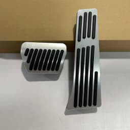 Car Accessories For BMW X5 X6 E70 E71 E72 F15 F16 F85 F86 Aluminum Footrest Pedal Accelerator Brake Pedals Cover Anti-Slip Pads
