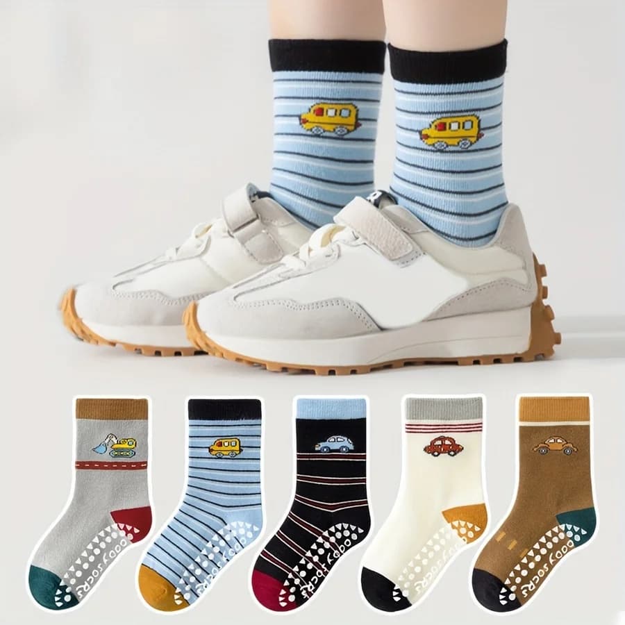 5-Pack Children's Floor Socks with Cartoon Stripes and Car Patterns, Non-Slip Soft Sole Indoor Socks for Boys and Girls, Baby Toddler Socks, Japanese Style Versatile Mid-Tube Socks, Suitable for Casual Daily Life