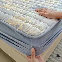 Breathable Soft Mattress Cover Fitted Sheet, Antibacterial Anti-Mite All Season Mattress Protector Non-Slip Silent Single/Double