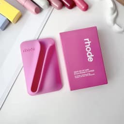 Hot‑Trend Lip Gloss Magnetic Back Design, Silicone Phone Back Holder, Stable Attachment for Simple Convenient Daily Use