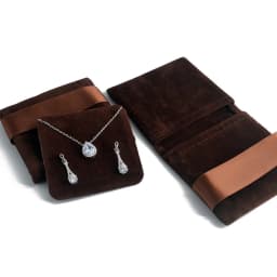 New Velvet Jewelry Storage Bag Knitted Fabric Flip Ribbon for Earrings Necklace Square Socket Gifts Thicken Packaging Wholesale