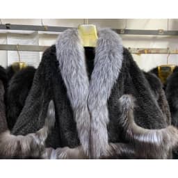Ms.MinShu Women's Shawl Sleeveless Hand Woven Natural Mink Cape With Fox Fur Collar Trim
