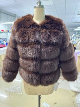 2025 Winter Women's Faux Fur Coar Plaid Solid Long Hair Artificial Fur Jacket For Female Comfortable Lady Faux Fox Fur Jacket