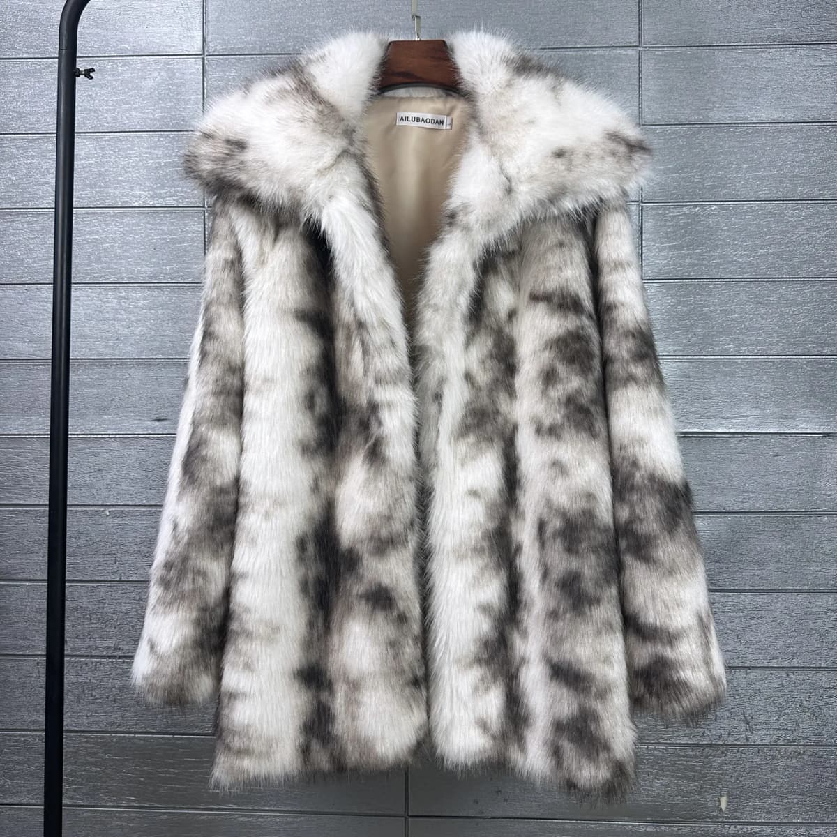 Women Faux Fur Coats Jackets Turn Down Collar Mid Length Coat Thick Warm Y2k Streetwear Jacket Elegant Outerwear Autumn Winter