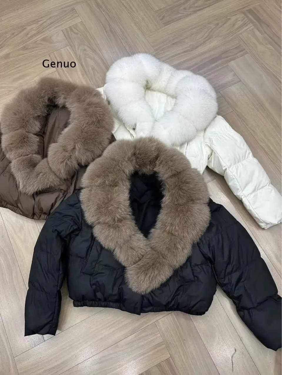 2025 New Women's Short Puffer Jacket Oversized Faux Fox Fur Collar Fashion Warm Stylish Winter Outerwear