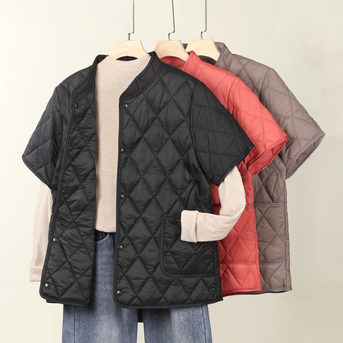 Women's Cotton Jacket Short Sleeve Button Stand Collar Inner Liner Shoulder Protector Pocket Autumn Winter Warm Vest