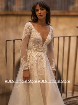 Woman Wedding Dress Customized Long Sleeves V Neck Beading Applique Sweep Train Illusion Back Buttons A Line Bridal Gowns