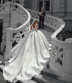 Customized Sequins Wedding Dresses Bridal Ball Gowns Square Neck Puffy Lace Appliques Wedding Gowns Petites Plus Size