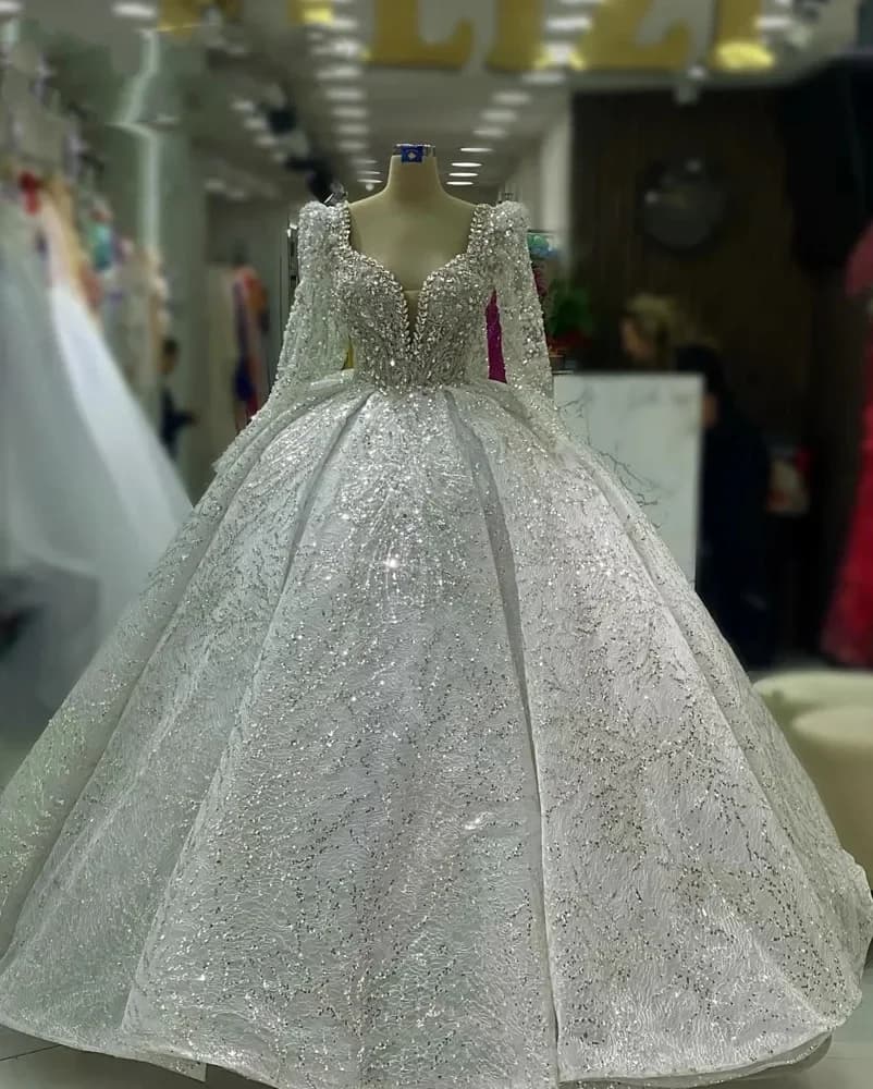 Customized Luxury Lace Beaded Crystals Wedding Dresses Long Sleeve Muslim Bridal Dresses Robes Ball Gown Vestidos de novia