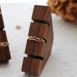 Wodden Ring Jewelry Display Tray Organizer Holder Wood Ring Display for Selling Modern Rings Stand Jewelry Storage Tray Case