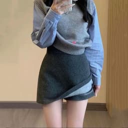2026 New Gray Thicken Woolen Skirts Women Autumn Winter High Waist Anti-Glare Short Skirt Female Solid Simple Blended Skirts