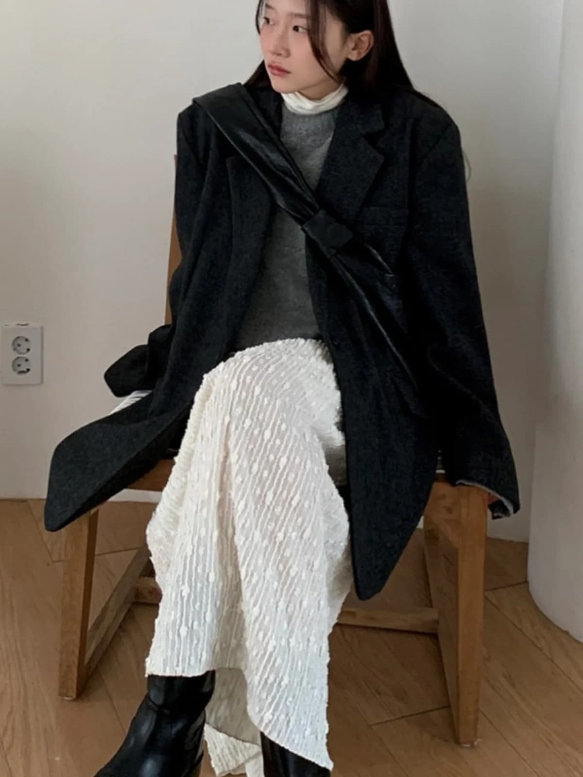 Elegant Long Flocking Half Skirt Women's Early Spring 2025 Super Fairy Korean Style High Waist A-Line Skirt Pure Color