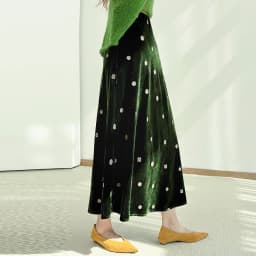 2025 solid color fashion velvet embroidery elastic waist skirt women's autumn and winter retro high-end loose long dress