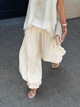 Women White Y2K Baggy Balloon Pants Bubble Pleated Oversized Bloomers Wide Leg Pants Vintage Streetwear Daily Fashion Versatile