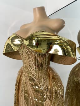 Flashing Gold Long Party Dress Luxury Diamonds Sequins See Thourgh Birthday Gown Sexy Off Shoulder Performance Singer Costume