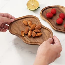 Heat Resistant Japanese Acacia Wood Tray, Creative Peanut Shaped Wooden Plate, Decorative Serving Platter for Home Use